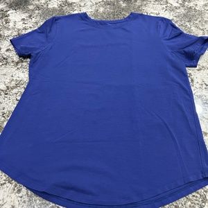 Lululemon Love Crewneck T-Shirt (size 8)